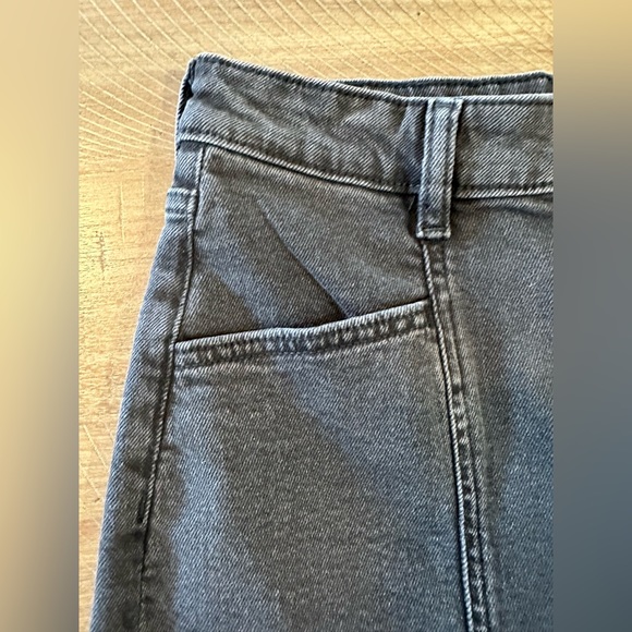 H&M Divided Black High Rise Mom Jeans Tapered Leg Size 4 - Picture 7 of 16